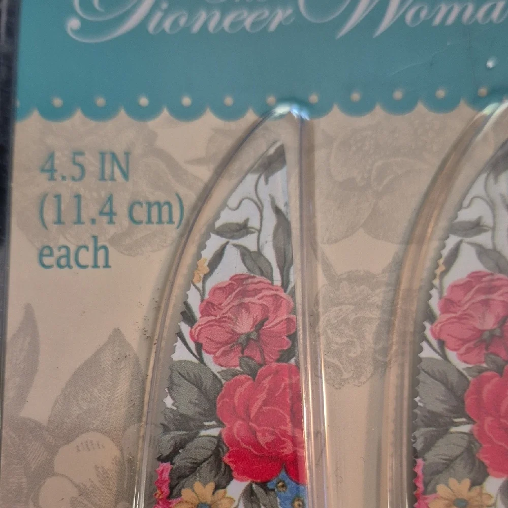 The Pioneer Woman Blue Floral Steak Knives